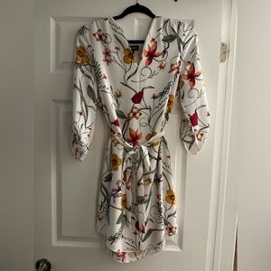 LE CHATEAU FLORAL WAIST TIE DRESS